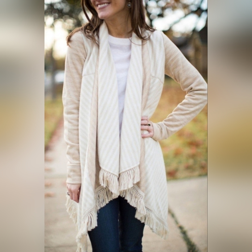Anthropologie Saturday Sanday Elise Beige Women's Blanket Cardigan Fringe Medium